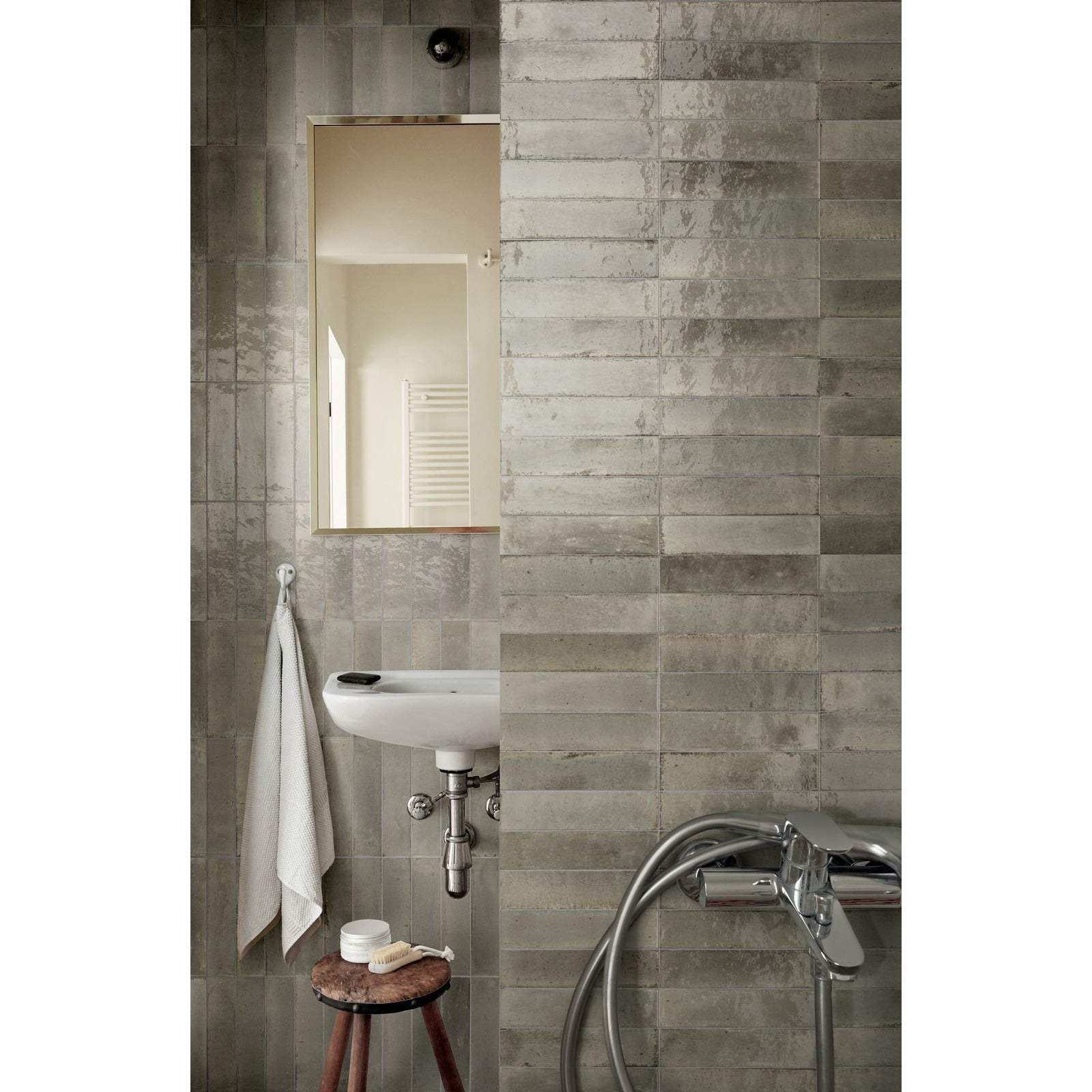 LUNA GREIGE GLOSS 6x24 - Mini Me Tiles