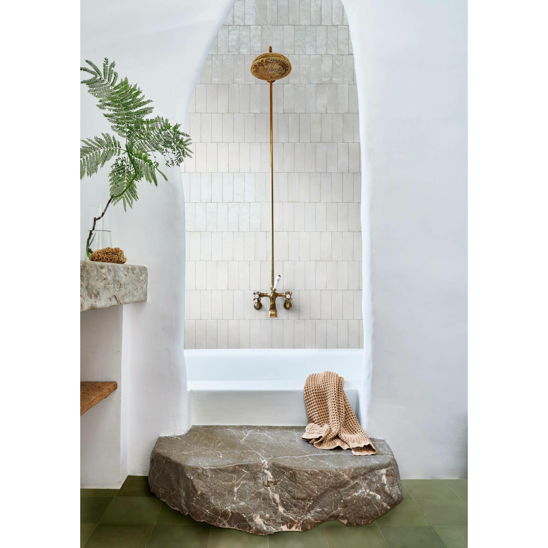 5 Creative Splashback Ideas Using Mini Tiles