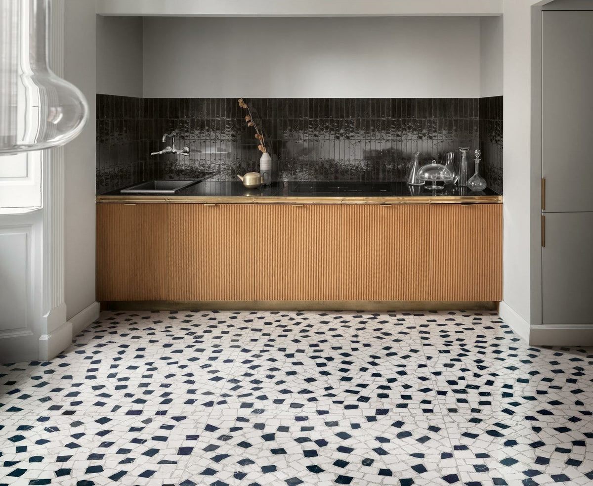 Luna Black Gloss 60x240 tiles