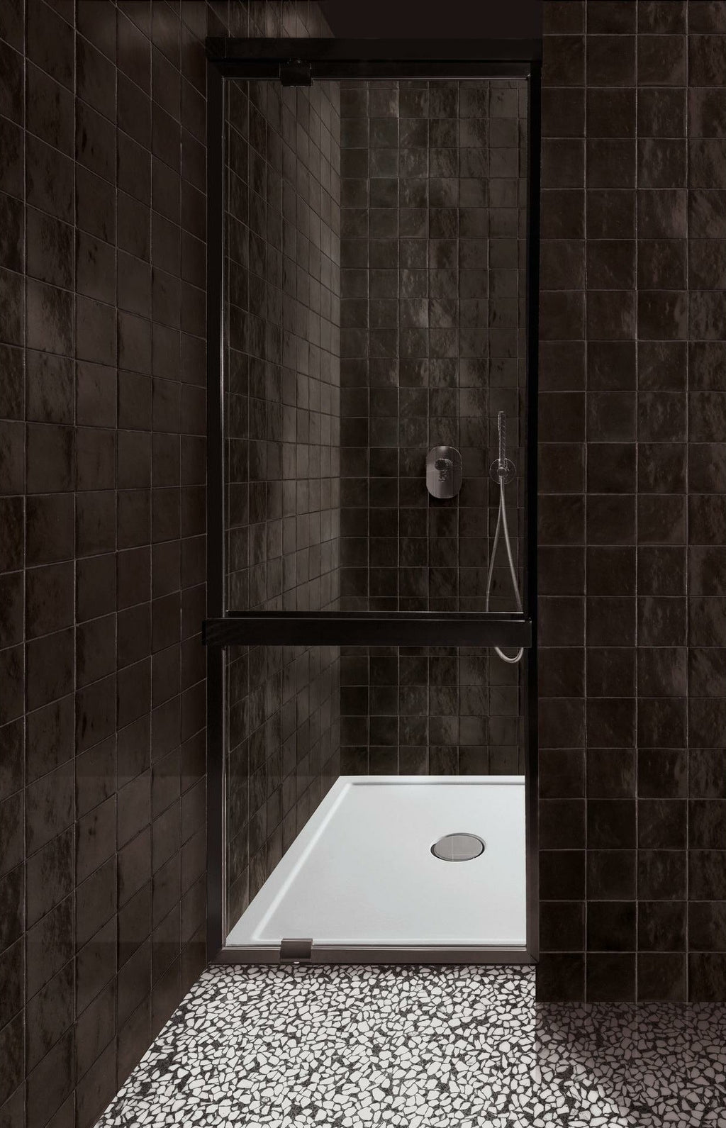 Bella Carbone Gloss 100x100 tiles