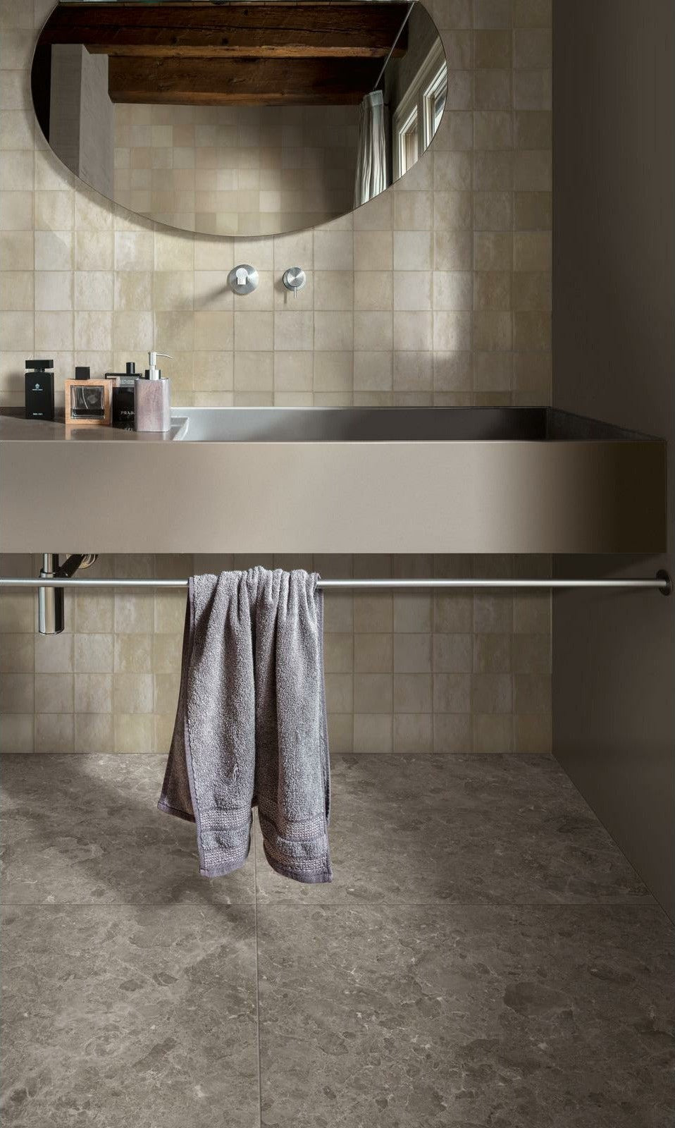 Bella Lana Gloss 100x100 tiles