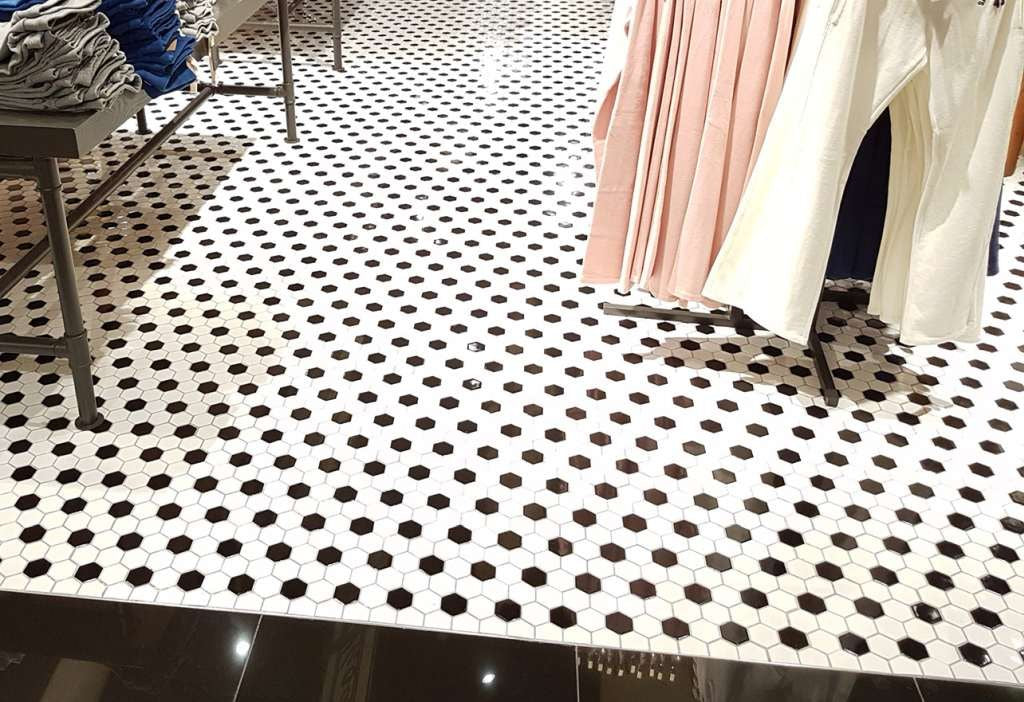 Black Hexagon Gloss 51x51 Mosaic tile