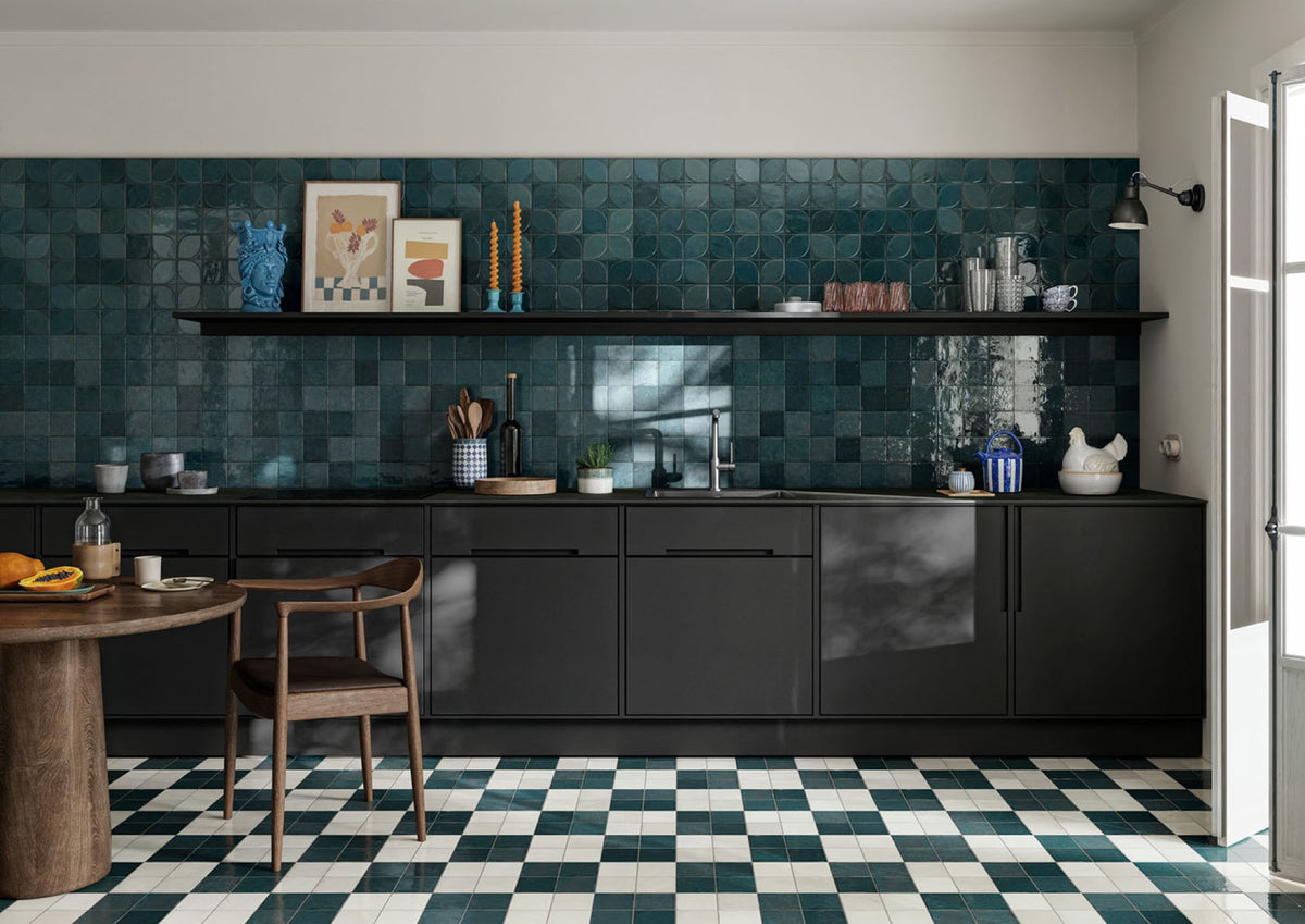 Luna Blue Gloss 100x100 tile