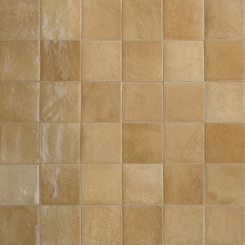 Bella Cammello Gloss 100x100, tiles laid together