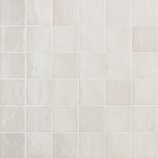 Bella Gesso Gloss 100x100, tiles laid together