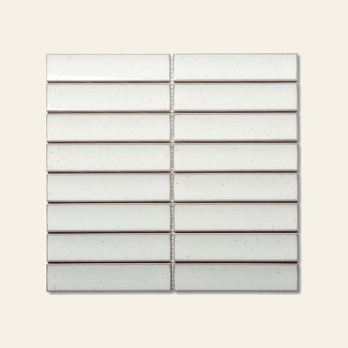 Cloud Speckle Venetian Bamboo Gloss 32.5x145 Finger Mosaic, true-scale swatch: 400 x 400 mm of wall at real size