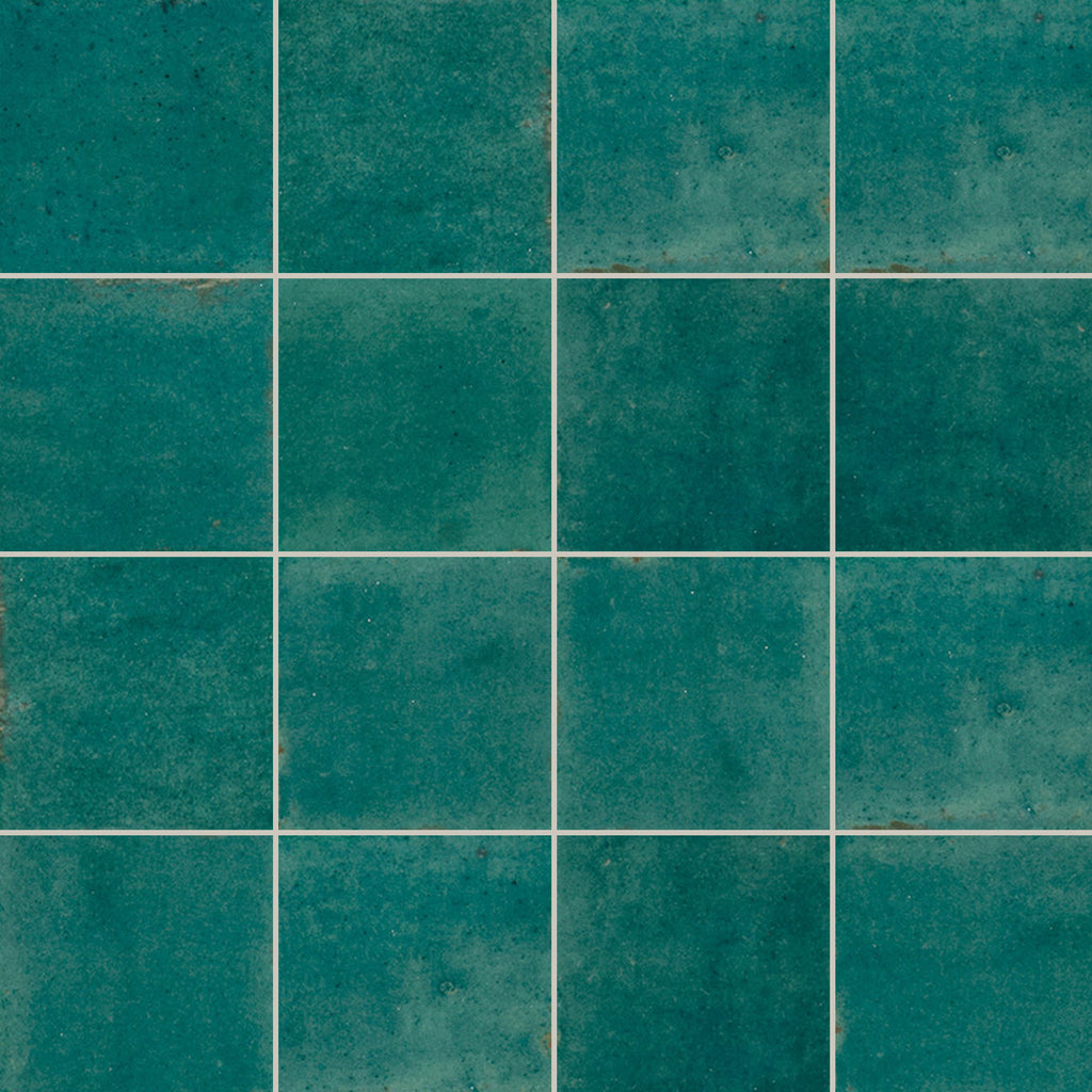 Luna Emerald Gloss 100x100, true-scale swatch: 400 x 400 mm of wall at real size