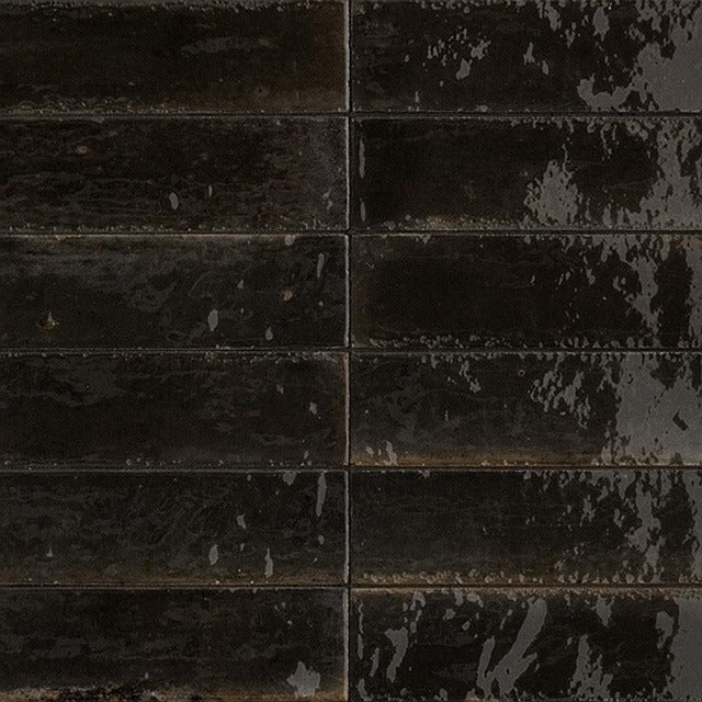 Luna Black Gloss 60x240, tiles laid together