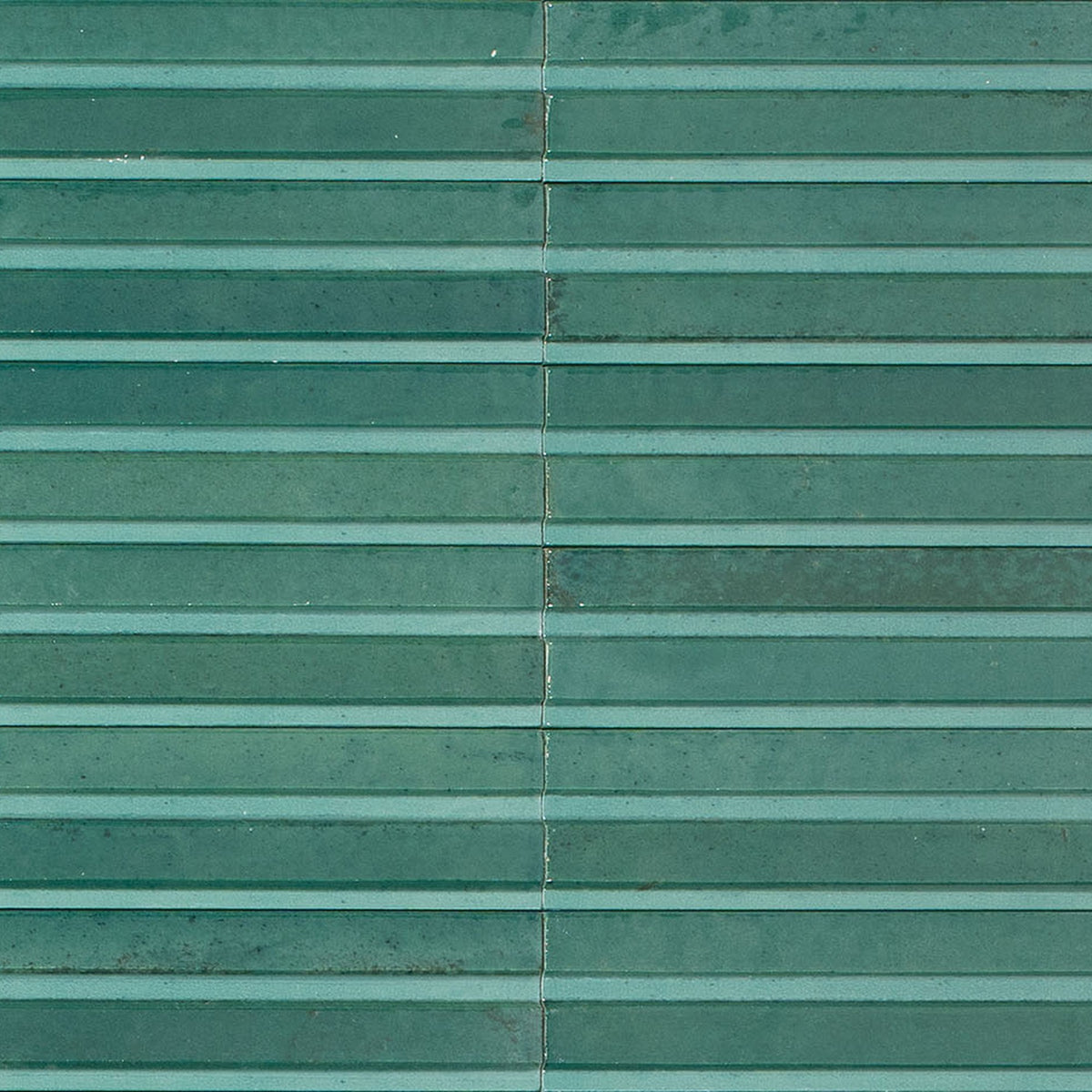 Luna Emerald 3D Rake Gloss 60x240, tiles laid together