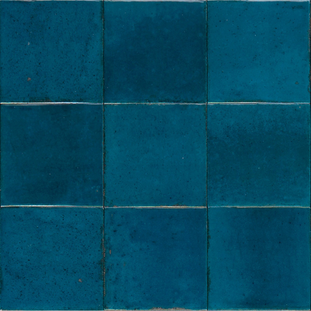 Luna Reef Blue Gloss 100x100, tiles laid together
