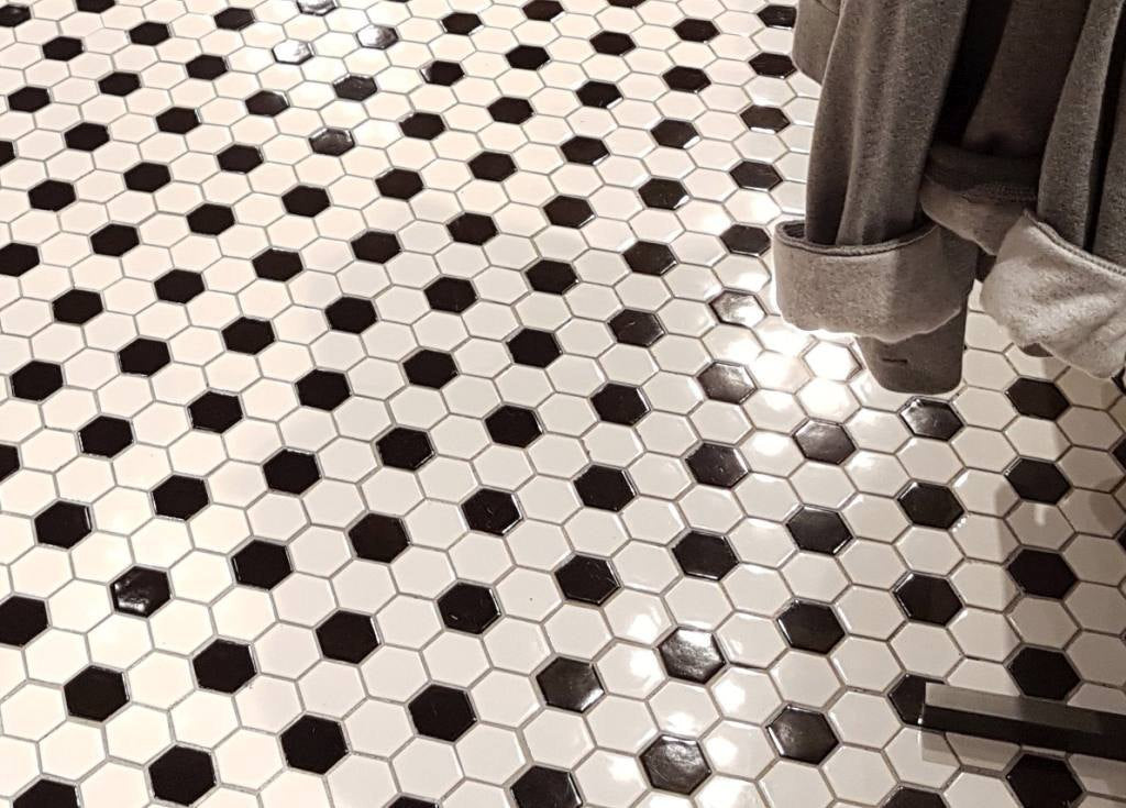 Saltbush Cirrus Hexagon Mosaic Gloss 50x50 tile